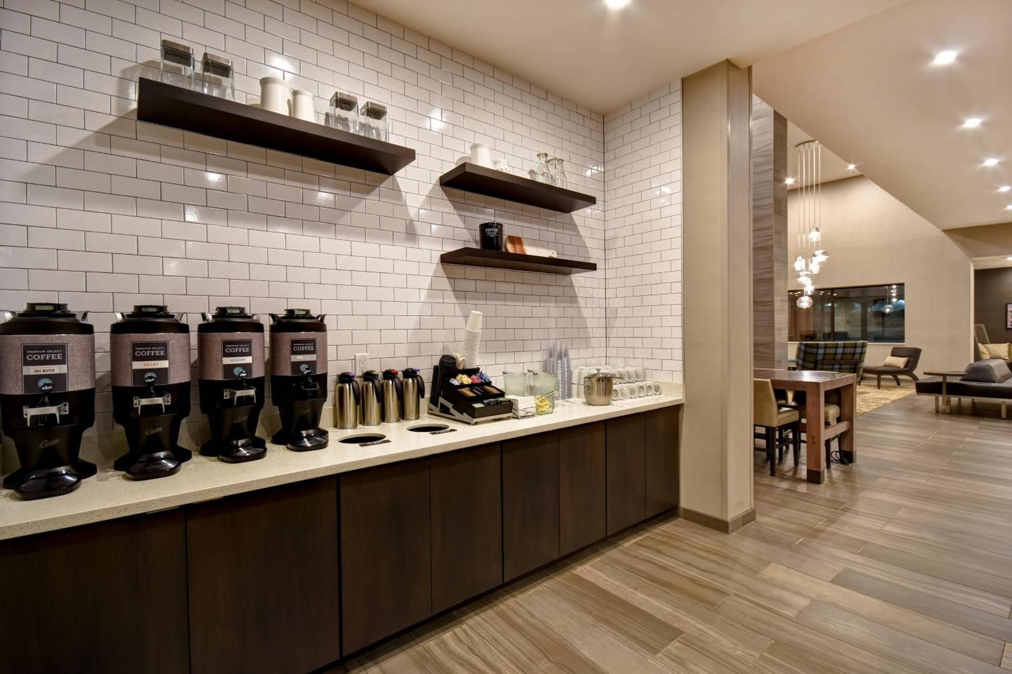 By Marriott Cincinnati Northeast/mason Hotel Mason