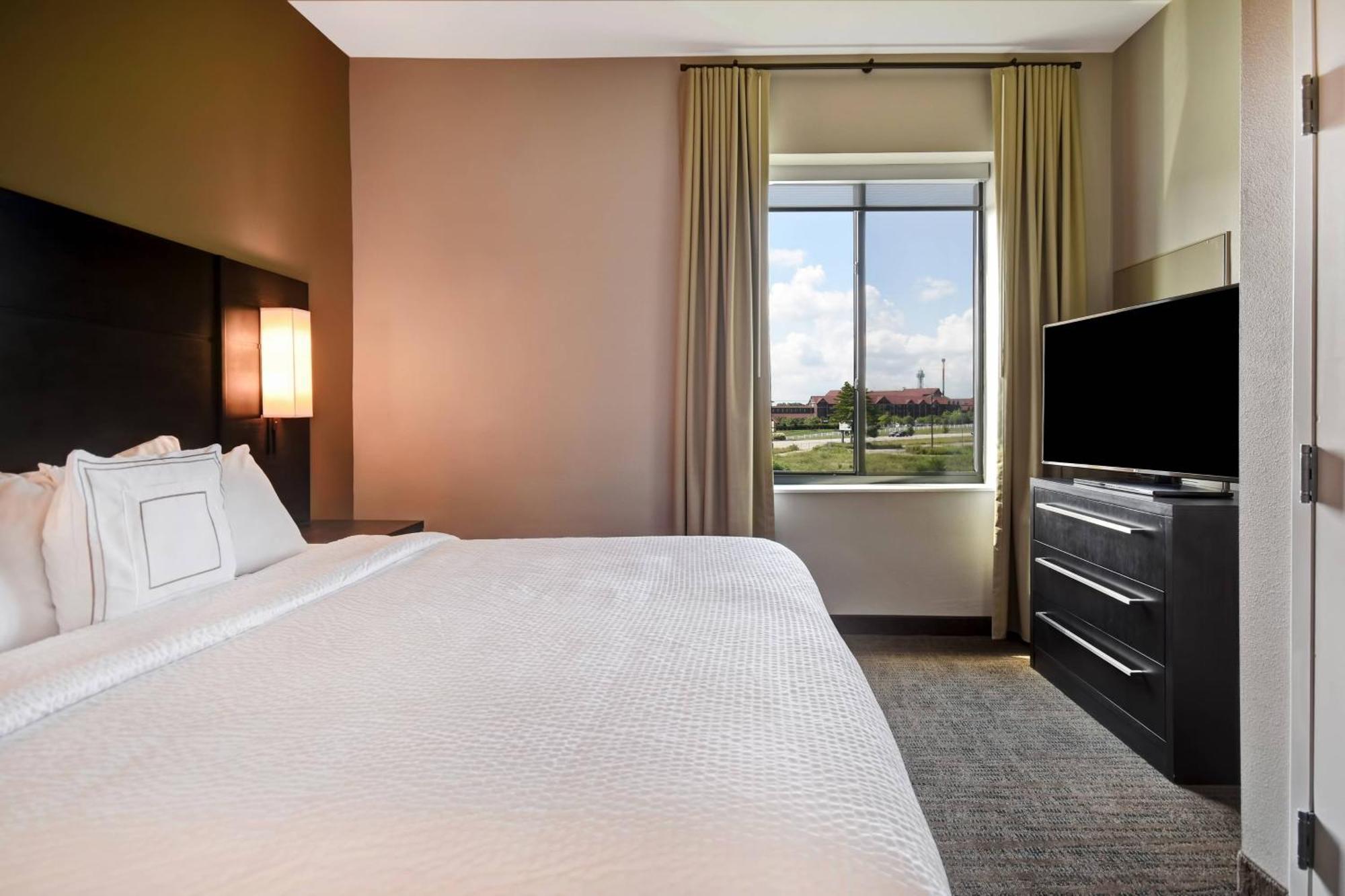 By Marriott Cincinnati Northeast/mason 3* Mason