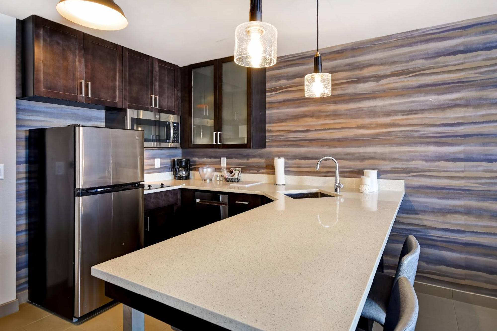 Hotel By Marriott Cincinnati Northeast/mason